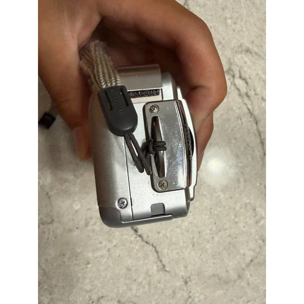 Canon PowerShot S45 Digital Camera Untested dead battery.....  ....(C5B3)